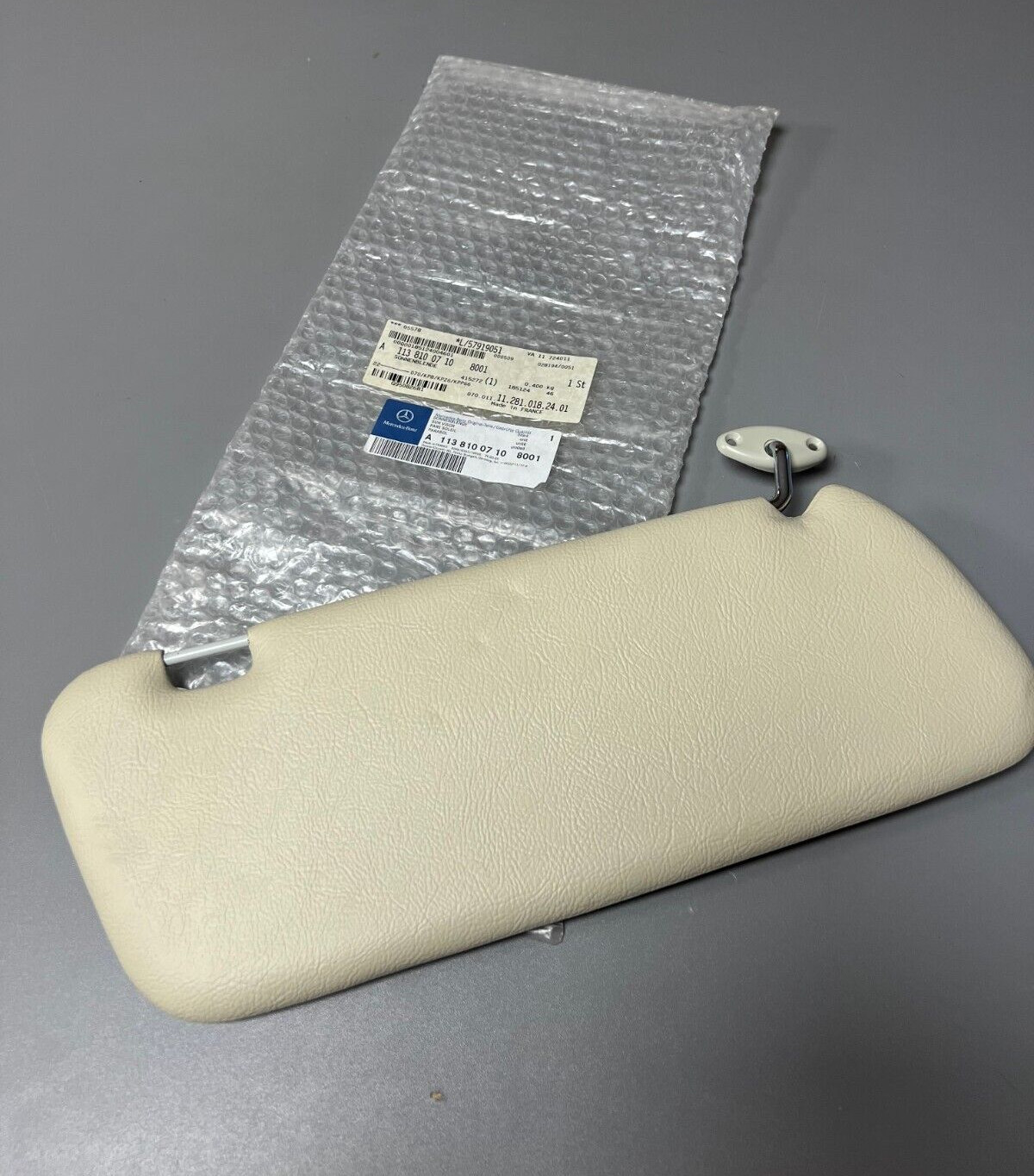 Pare-soleil Mercedes A 113 810 07 10 pour rouler confortablement sous le soleil