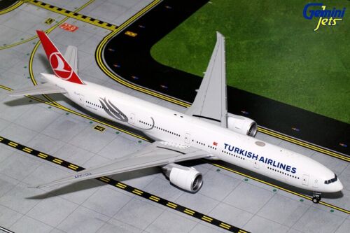 Turkish Airlines Boeing 777-300ER TC-JJT GeminiJets G2THY680 Scale 1:200 RARE