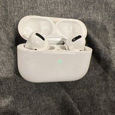 Apple Airpods Pro Model A2084 w Charging Case - MISSING EAR TIPS/LEFT EAR ISSUES