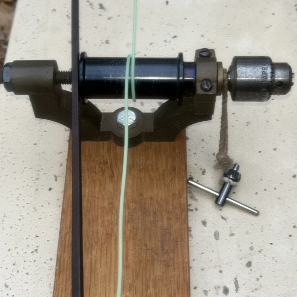 Taladro de arco antiguo perforación de precisión Foto 4 de 4