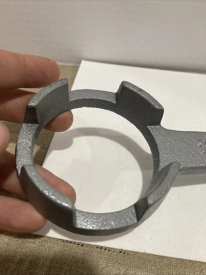 Llave de embrague de arranque de volante Briggs & Stratton 19114 de latón de 4 clavijas de colección Foto 4 de 4