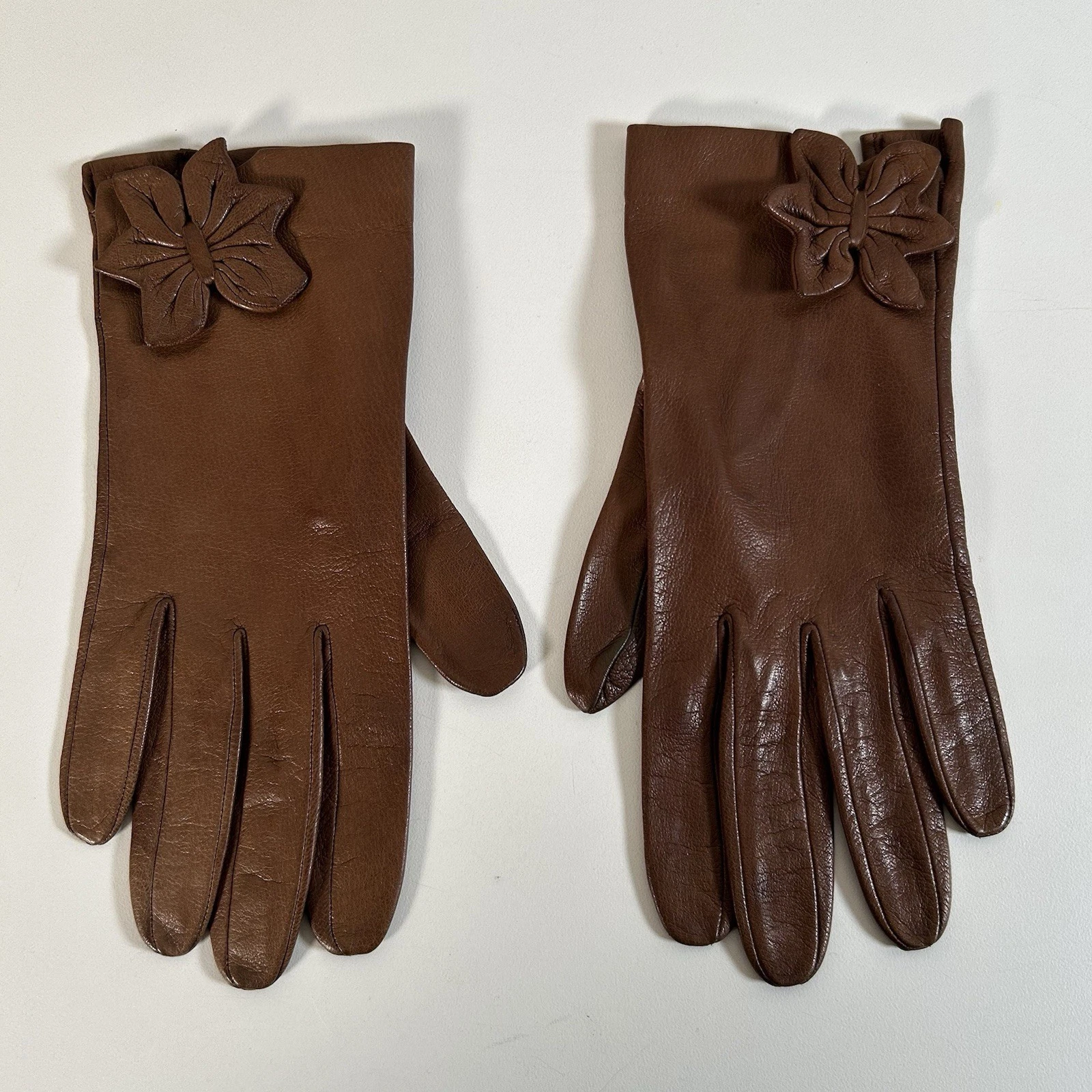 VINTAGE ITALIAN BROWN LEATHER GLOVES BOW DETAIL UNLINED WOMENS