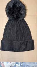 VINCE CAMUTO Solid Black Faux Fur PomPom Knit Beanie One Size Fits Most Great  