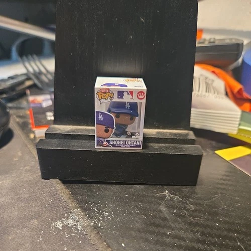 2026 Topps Series 1 Super Box Shohei Ohtani Bitty Funko Pop! LA Dodgers