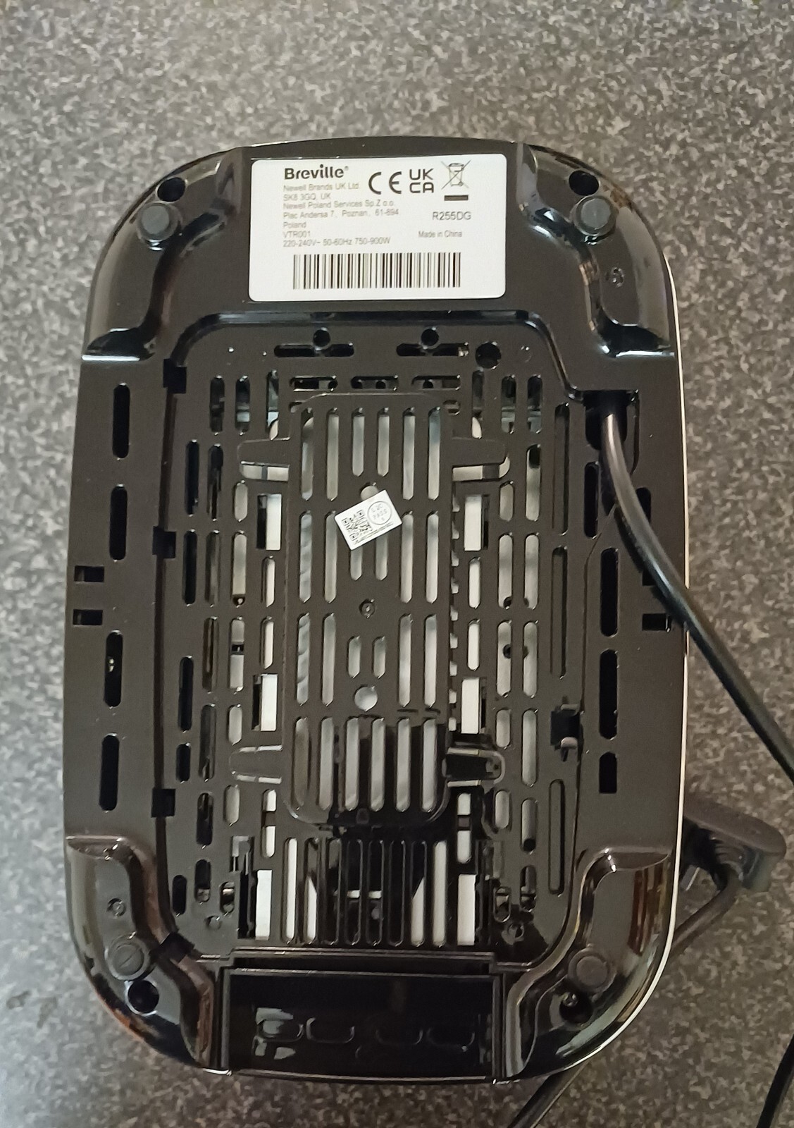 Breville Bold 2Slice Toaster with HighLift and Wide Slots Black