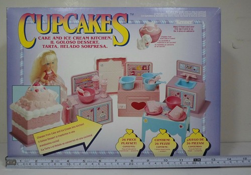 KENNER VTG 1991 SWEAT TREAT CUPCAKES CAKE AND ICE CREAM KITCHEN EUROPEAN SEALED - Picture 2 of 11