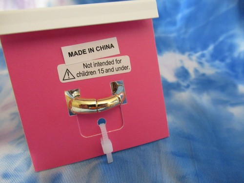 BETSEY JOHNSON Orange Crystal Pink Enamel Football Cocktail Ring - Picture 2 of 6