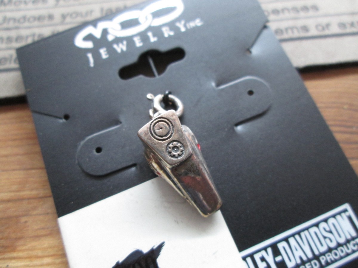 デッドストック　ハーレーダビットソン　GAS TANK CHARM チャーム デッドストック ハーレーダビットソン GAS TANK CHARM チャーム 【公式