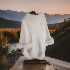 Elegant Faux Fur Cape For Women Ivory "One Size"