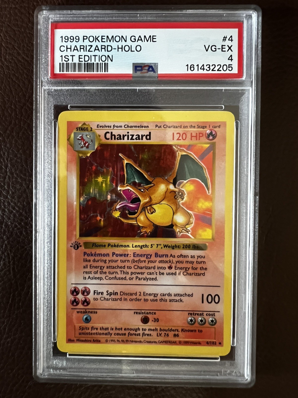 Charizard 4/102 Base Set (Shadowless) Holo