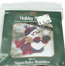 Mill Hill Holiday Pin Kit SNOWFLAKE BUDDIES H111 2003 