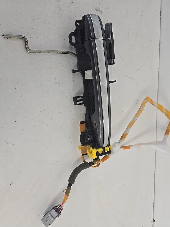 Toyota Sienna 2011-2020 manija de puerta exterior delantera izquierda OEM Foto 2 de 4