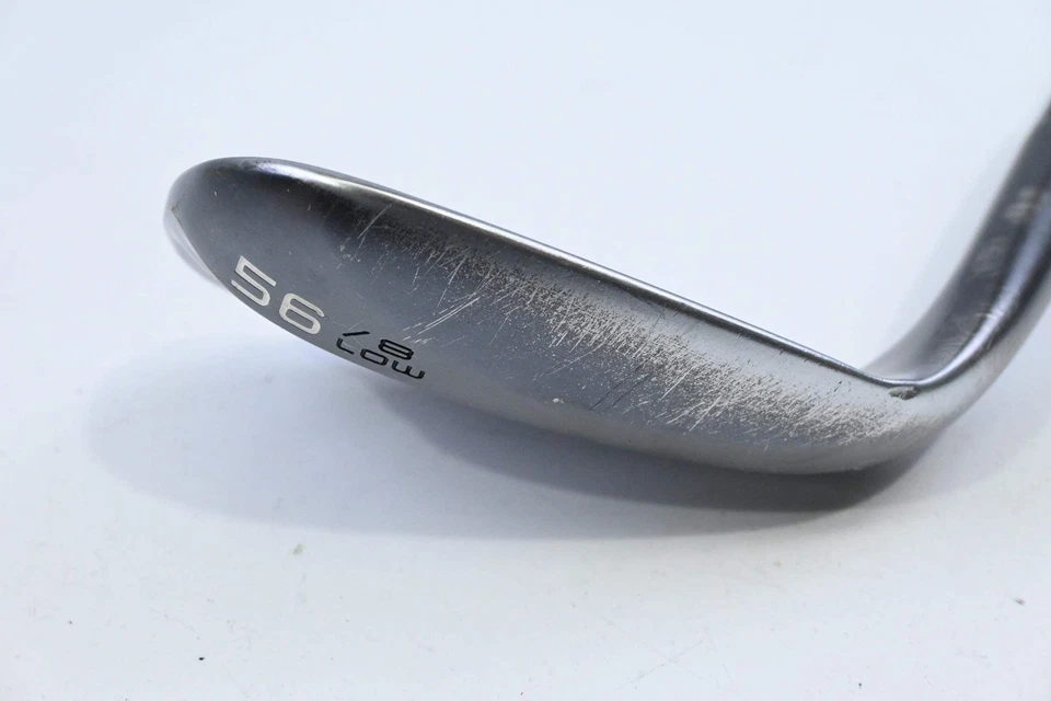 Cleveland RTX-4 Sand Wedge / 56 Degree / Stiff Flex Dynamic Gold S300 Shaft - Image 3 of 4