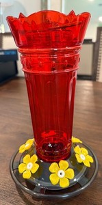 NEW Hummingbird Feeder Plastic