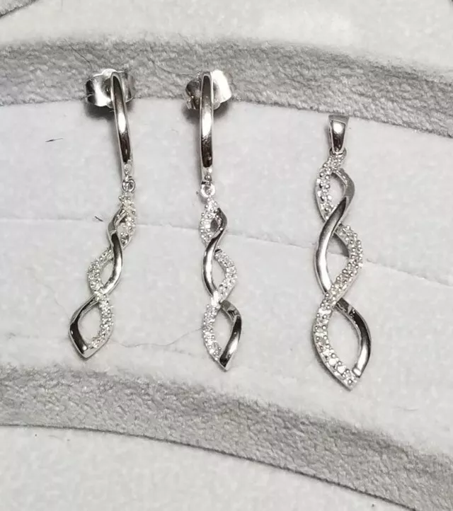 1028 Kay jeweler 10k White Gold twine infinity pendant Necklace