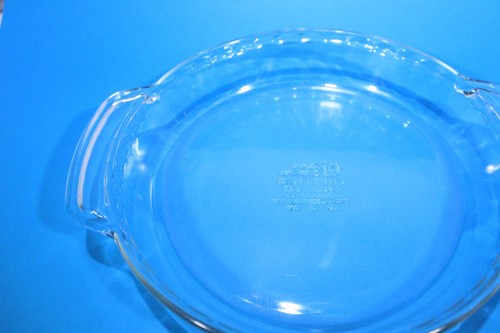 Plato de pastel de vidrio profundo de 9" para horno Anchor # 1075 estriado con asas - Imagen 5 de 8
