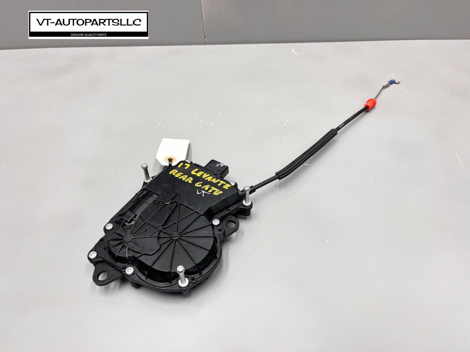 ⭐️2017-2022 MASERATI LEVANTE REAR TRUNK TAILGATE LID LOCK LATCH MOTOR 670035621