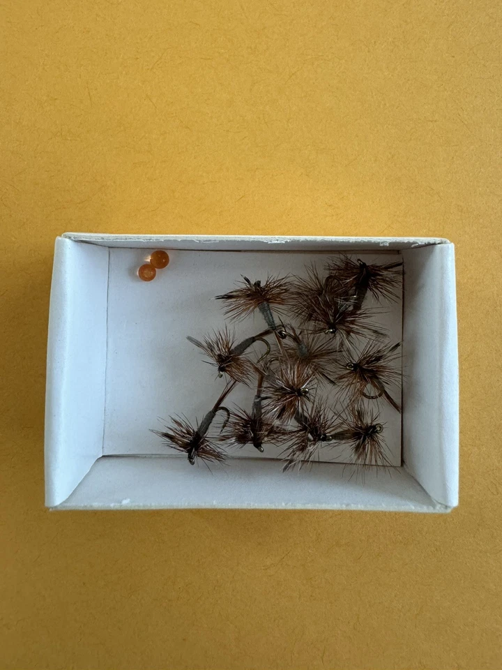 RIO Adams Dry Fly Fishing - 12 count - Size 18 - Image 2 of 3