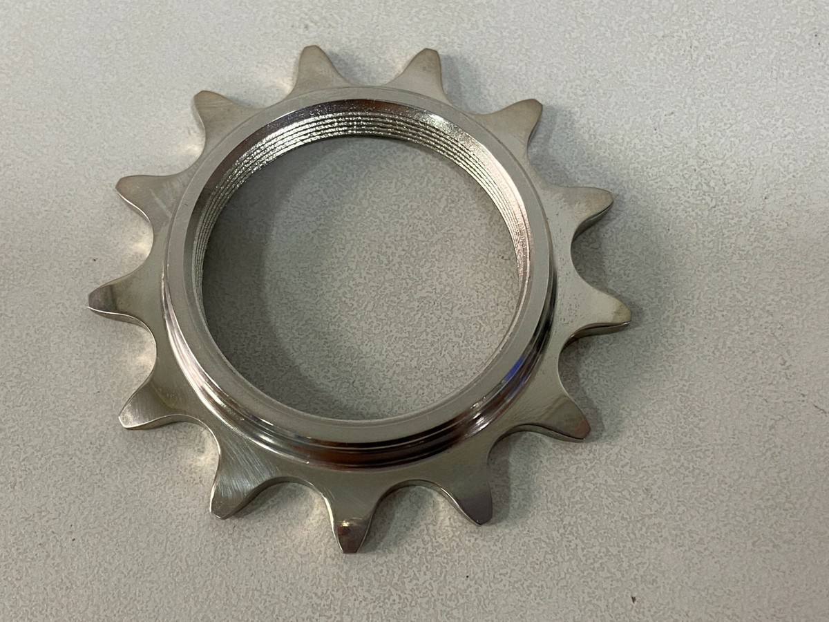 Sugino Super Gigas S3 (Platinum) BC1.37x24T 1/2x1/8 Sprocket Cog