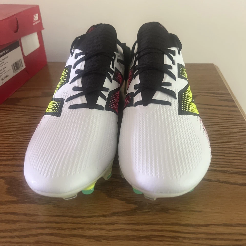 NB Tekela Pro Low Laced FG V4 Size 12 - Image 3 of 4