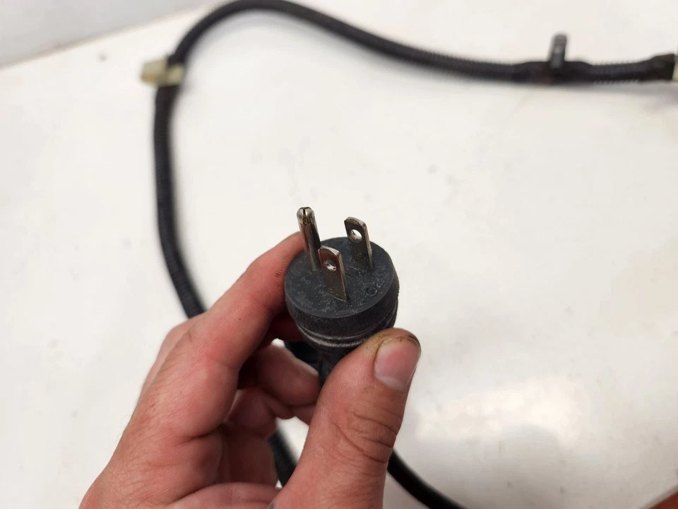 Arnés calefactor bloque motor Ford Focus 2010 (2,0 L/AT) *SOLO* Foto 4 de 4