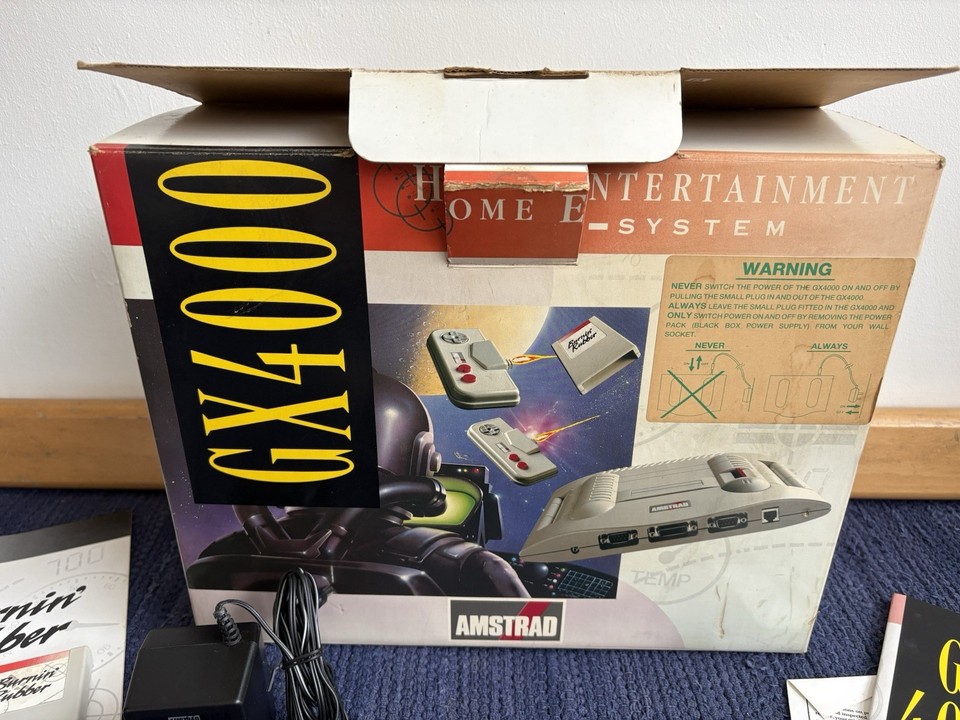 CONSOLE AMSTRAD GX4000 PAL-EURO (COMPLET - Trader Games