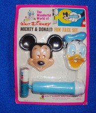 Disney Vintage Mickey Mouse and Donald Duck Fun Face Flashlight Set NOS
