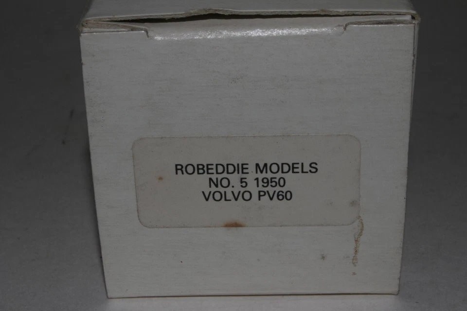 Седан Brooklin Rob Eddie модели 1950 Volvo PV60 с коробкой масштаб 1:43 - Изображение 3 из 4