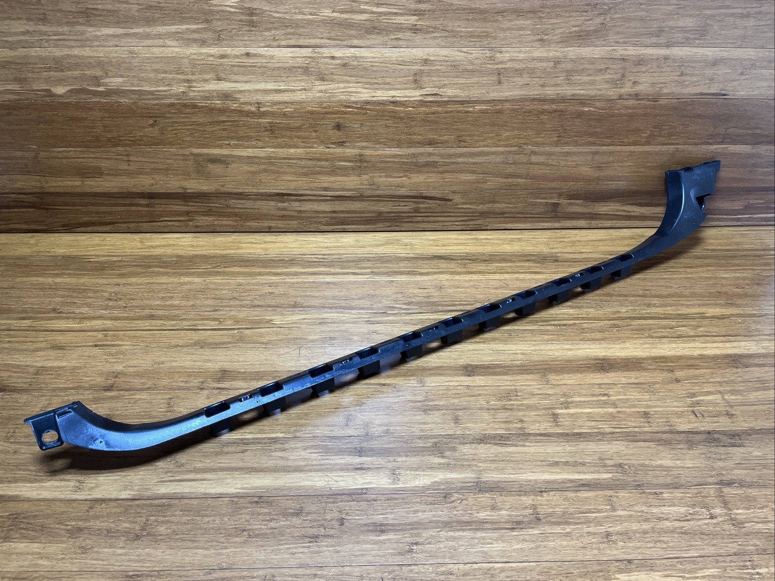 2017-2023 Rolls Royce Dawn RR6 Left Side Sill Mount Bracket Support OEM 7301675