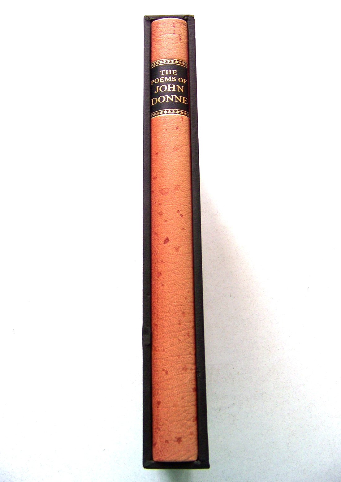**SIGNED 1968 Ltd. Edition THE POEMS OF JOHN DONNE w/Slipcase