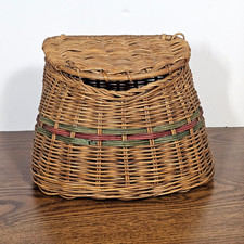 Vtg Wicker Basket Fishing Creel Red Green Horizontal Stripes No Strap Or Closure Vtg Wicker Basket Fishing Creel Red Green Horizontal Stripes No Strap Or Closure - Image 1