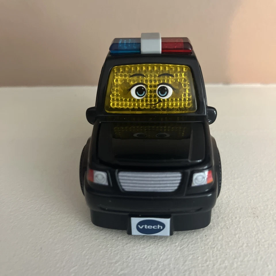 Идите! Идите! Полезный полицейский автомобиль Smart Wheels - Изображение 3 из 4