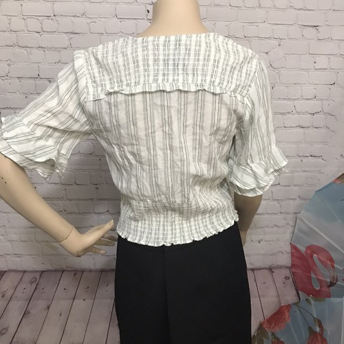 Top de mujer Abercrombie manga corta cintura ajustada talla mediana verde claro a rayas - Imagen 5 de 7