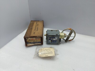 Square D BGW32 Temperature Switch Ser.B Range 145-210F/9025 BGW32