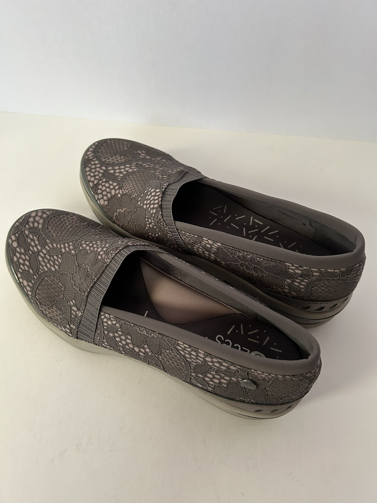 Bzees Flirty Cloud Technology Dark Grey Slip On W… - image 7