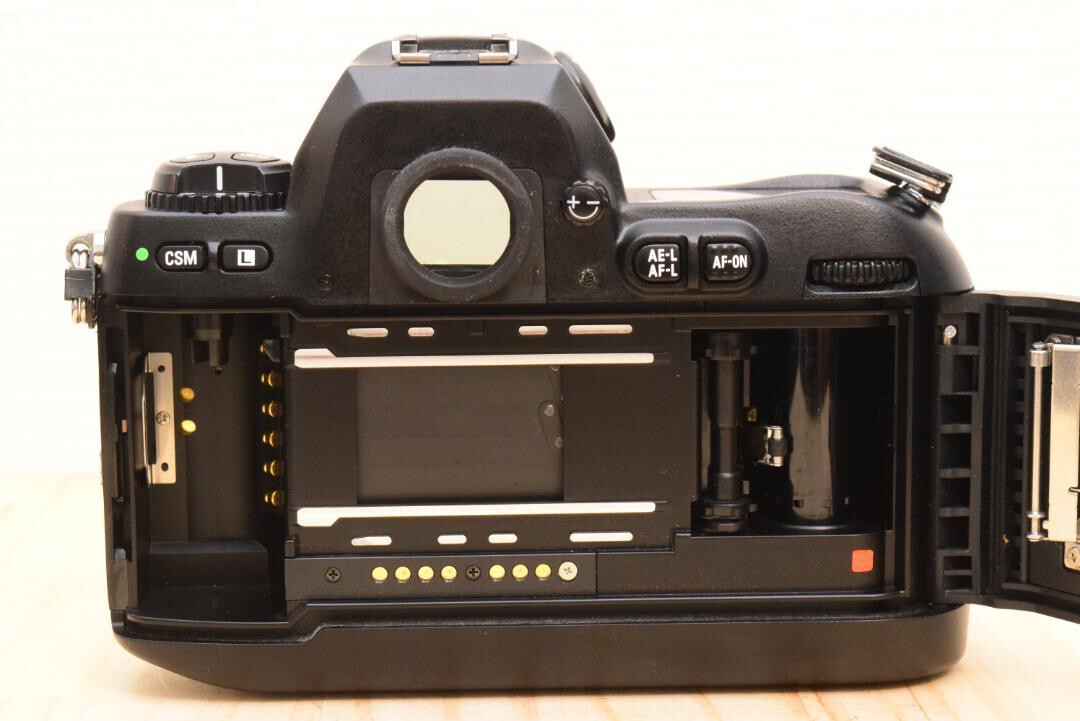 Near Mint Nikon F100 35mm Film Camera Body from Japan Near Mint Nikon F100 35mm Film Camera Body from Japan