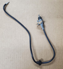 99-02 Chevy Silverado Sierra Yukon Radio Antenna Mast Base W Cable Bolts Oem 99-02 Chevy Silverado Sierra Yukon Radio Antenna Mast Base W Cable Bolts Oem