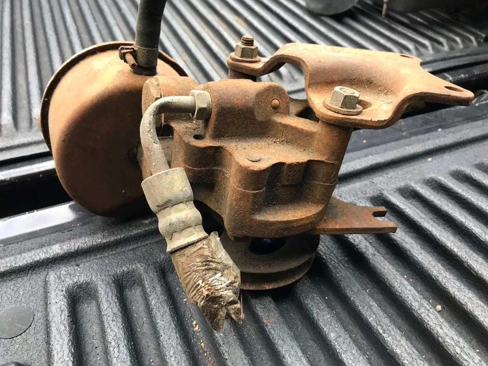 福特伊顿动力转向泵和支架适用于野马、猎鹰、Fairlane — 第 4/4 张图片