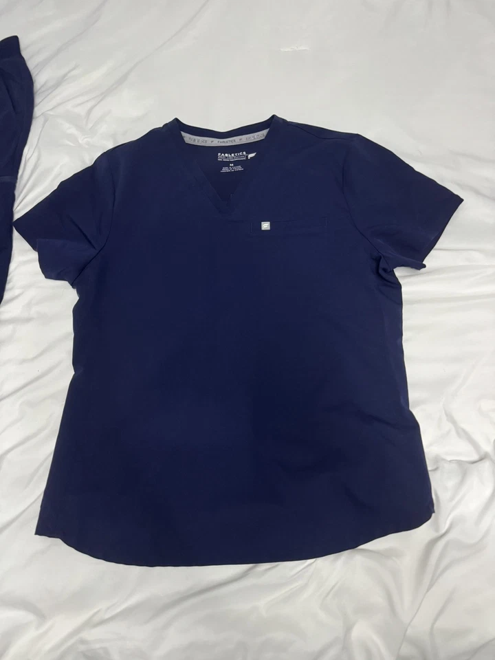 Conjunto Médico Fabletics Mujer Azul Marino - Top y Pantalones Talla M Foto 2 de 4