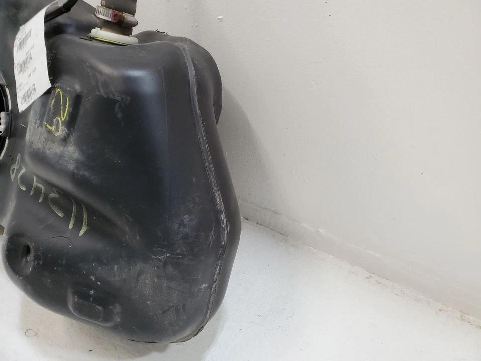 2012 13 14 2015 NISSAN VERSA Fuel Tank 10 Gal 172023AN0A 10-15 Foto 4 de 4