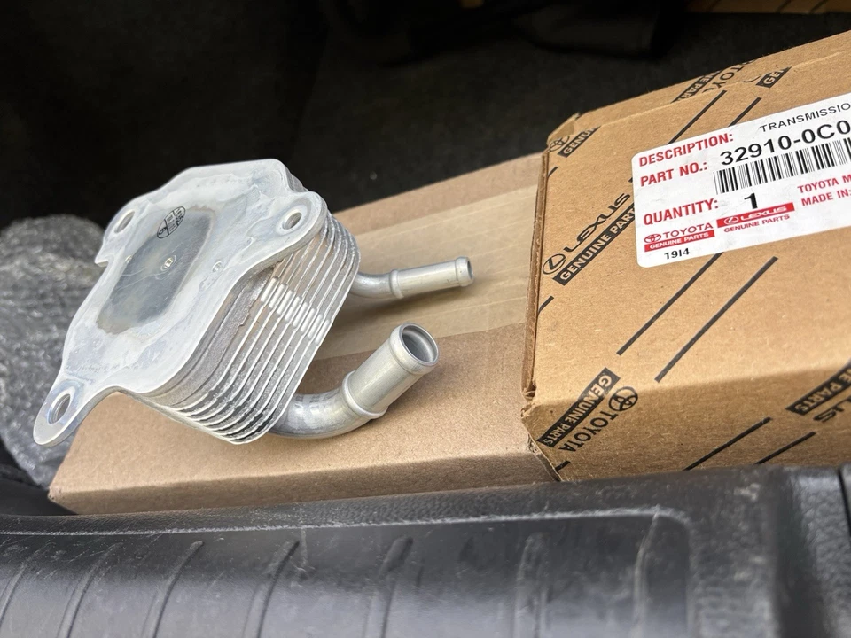 2022 - 2025 Tundra 红杉自动原始设备制造商变速箱油冷却器 — 第 4/4 张图片