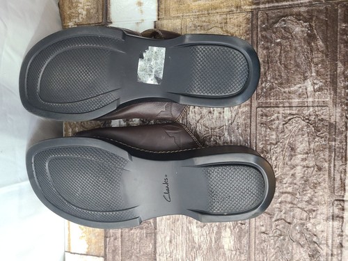 Clarks Brown Embossed Leather Sandals Slides Women Comfort Shoes 88398 Size 7 - Picture 8 of 8