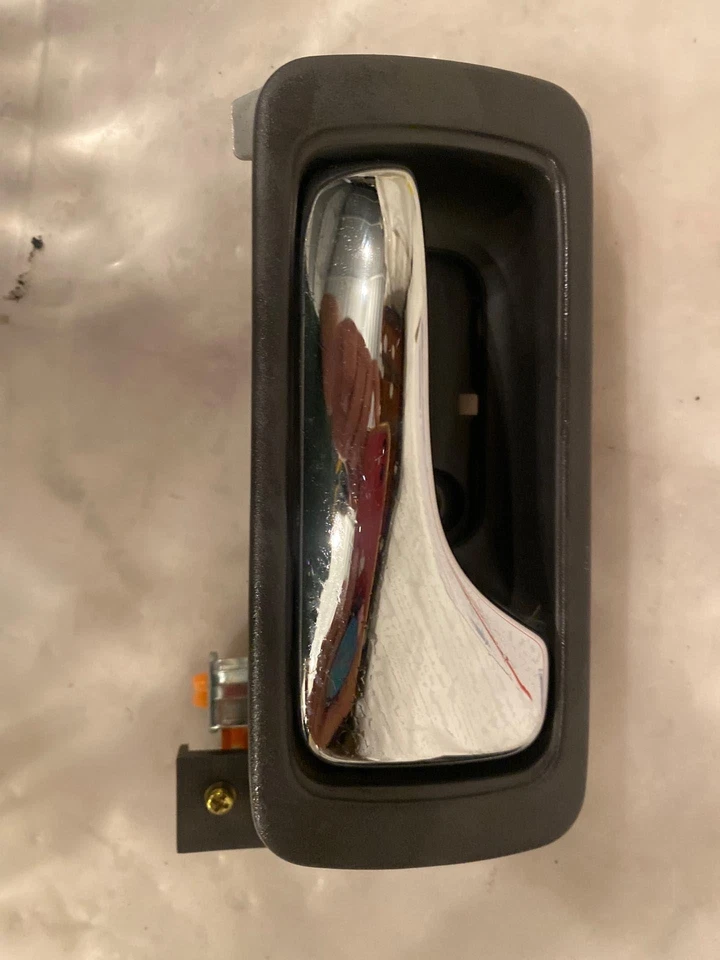 1996 - 2003 ACURA RL Sedan 4-Door Rear Inside Door Handle Right Passenger Side - Image 2 of 4