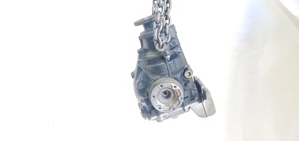 2003 2004 2005 BMW Z4 OEM Automatic 3.46 Ratio Carrier Differential - Image 2 of 4