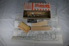 Wardie Jay O Gauge Unbuilt Circus Kit - Menagerie Pole & Canvas Wagon