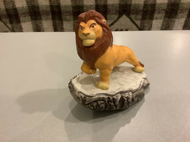 The Lion King Mufasa on Pride Rock 5 