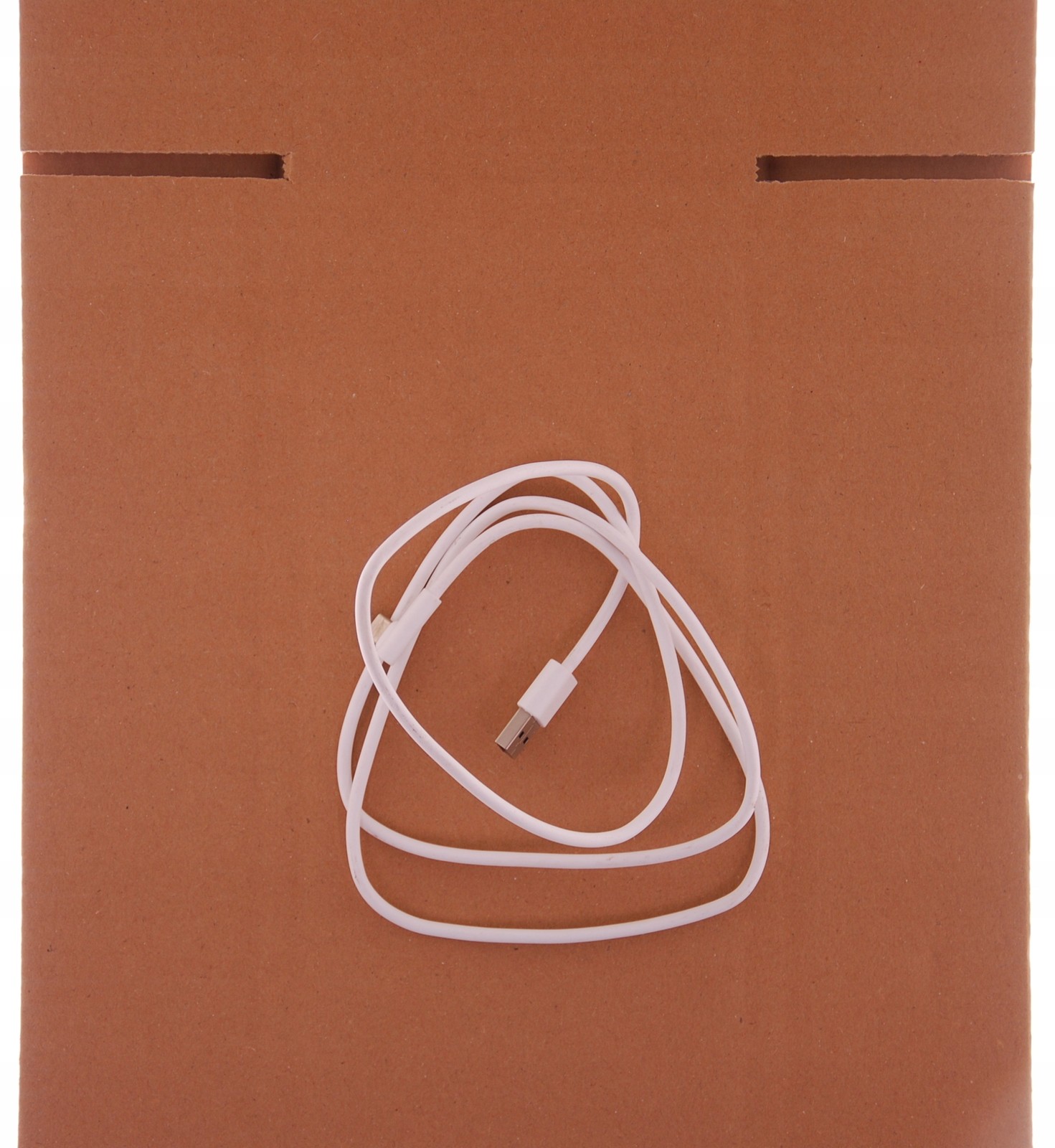 USB A to USB Type-C Cable, Angled Plug, WHITE