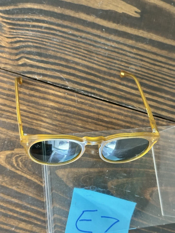 Gafas de sol Raen Light Amber Remmy unisex retro redondas miel 49 Foto 3 de 4