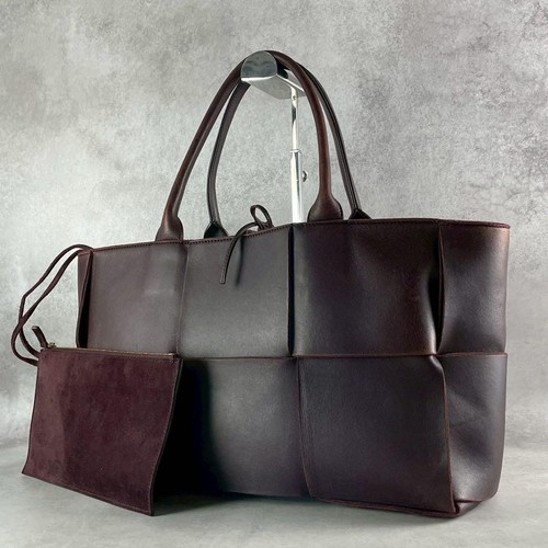 Bottega Veneta Arco Tote Bag, Brown Leather