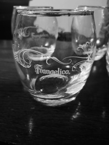 4 - Frangelico Liquor Cocktail Glasses - 3.5" Tall/8 oz with Gold Rim 